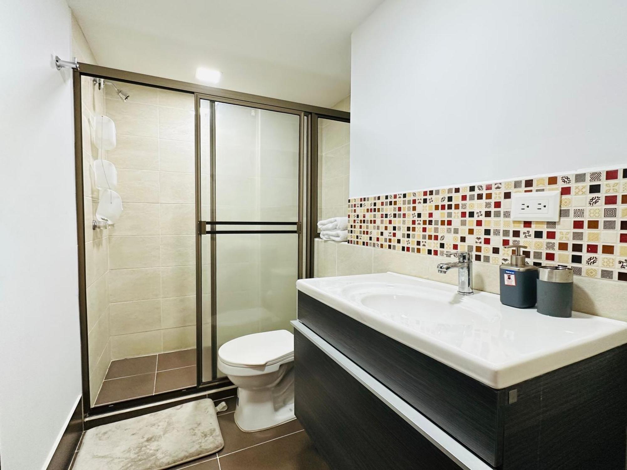Amplio Apartamento Frente Al Centro Comercial Apartamento Medellín